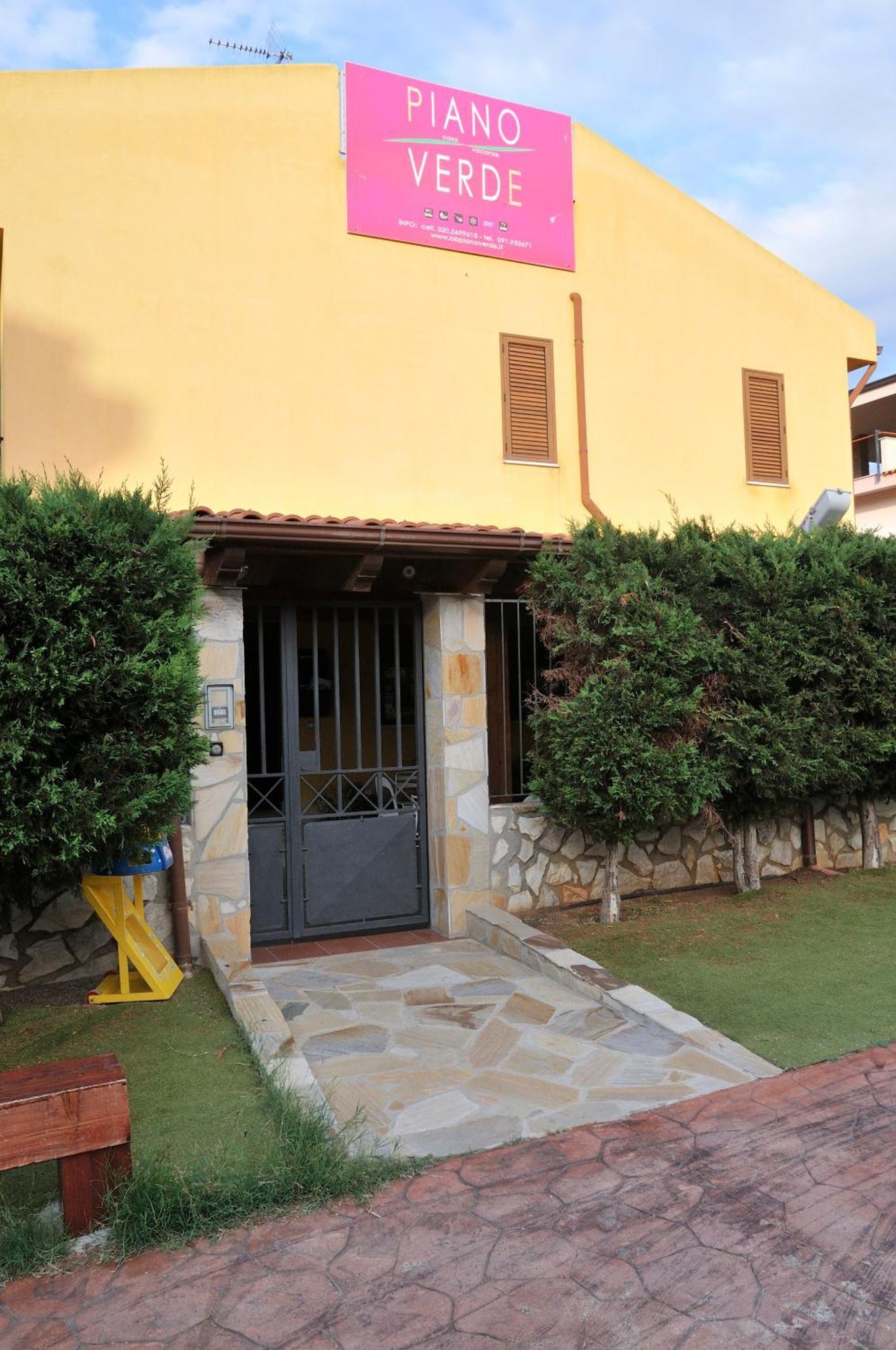 Piano Verde Casa Vacanze Bed and Breakfast Casteldaccia Esterno foto
